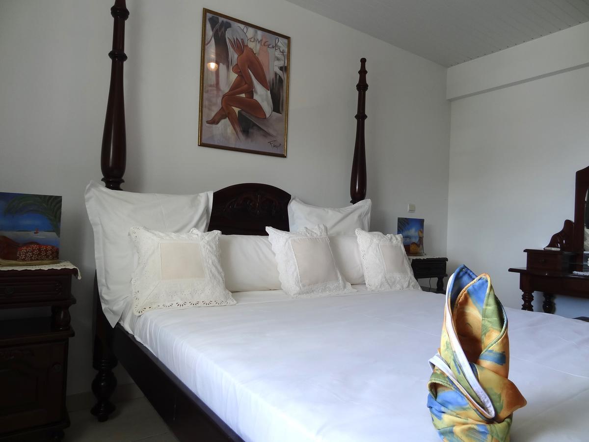 Bed & Breakfast - 6 Suites - Piscine Et Plage Pointe Faula Le Vauclin Exterior foto