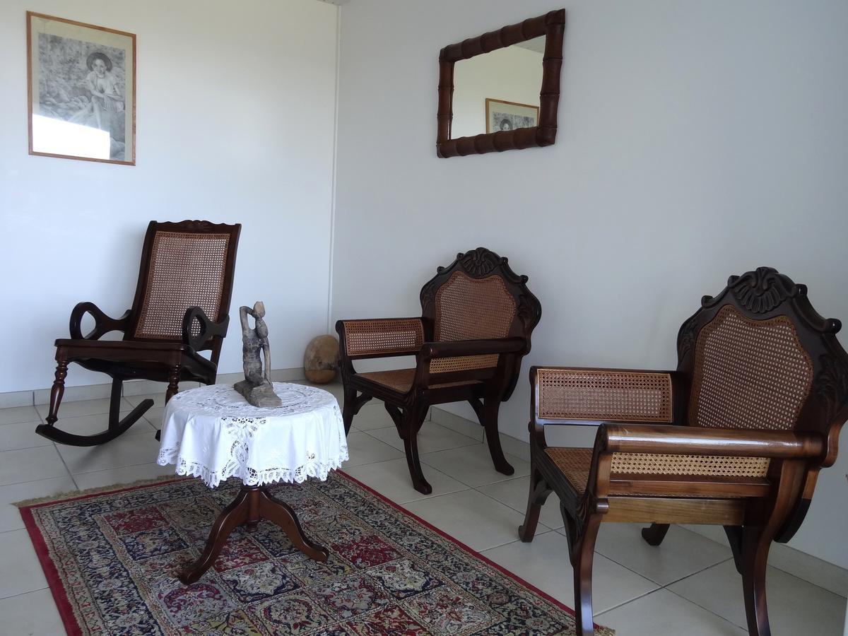 Bed & Breakfast - 6 Suites - Piscine Et Plage Pointe Faula Le Vauclin Exterior foto