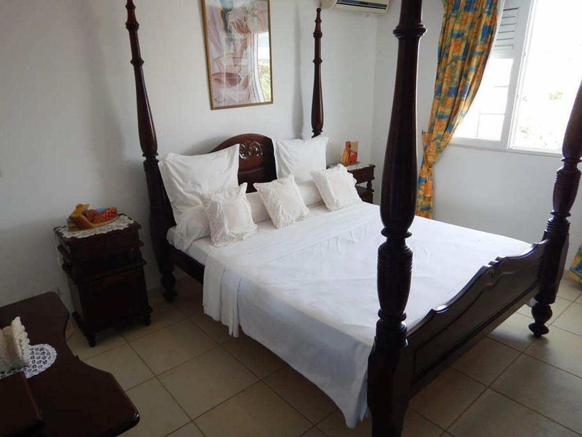 Bed & Breakfast - 6 Suites - Piscine Et Plage Pointe Faula Le Vauclin Exterior foto